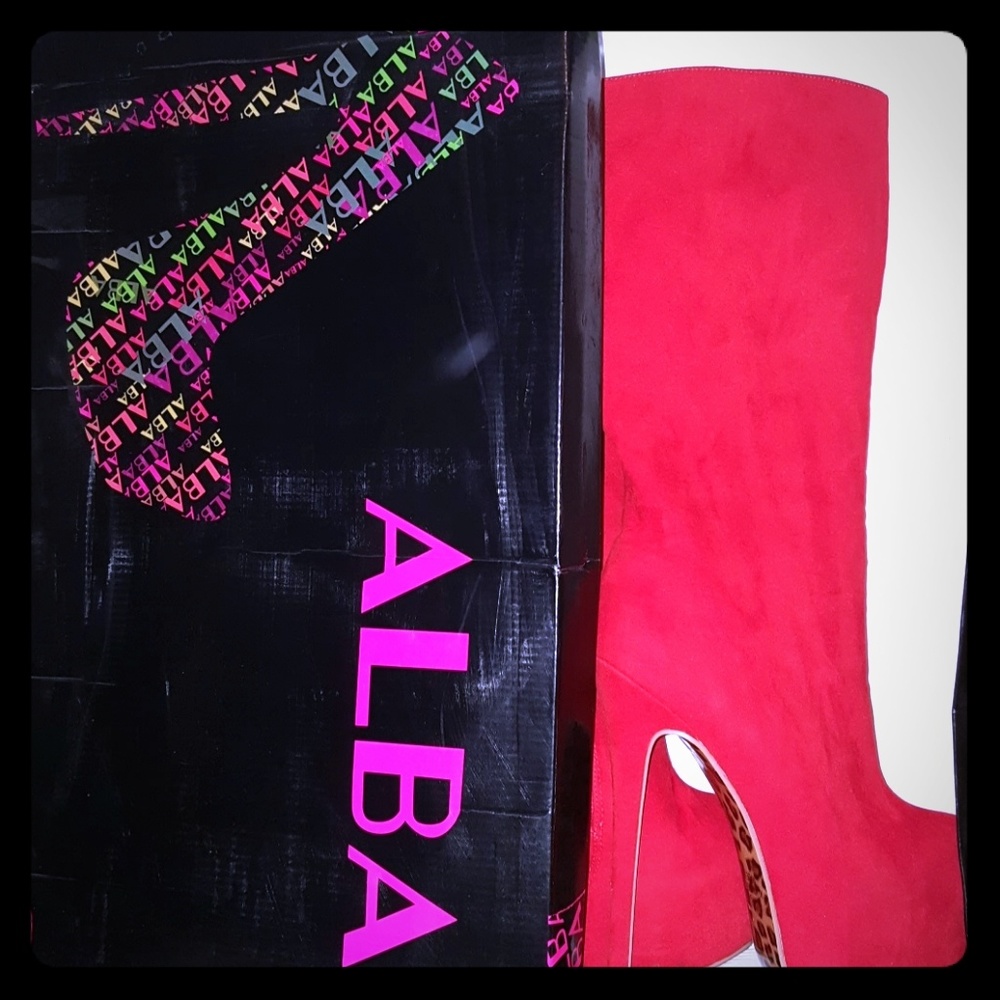 Ladies boots